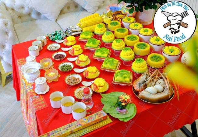 Mâm cúng khai trương tại Naifood