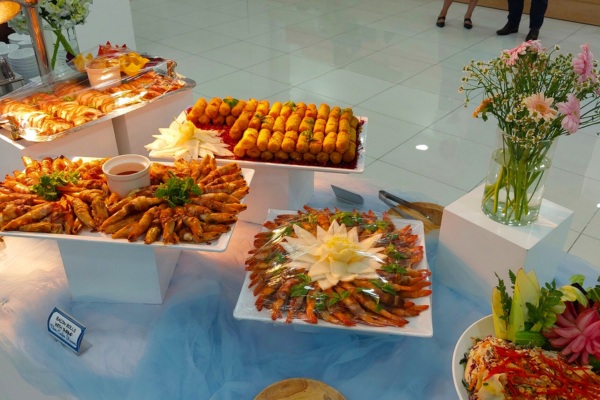 Thực đơn tiệc buffet 17