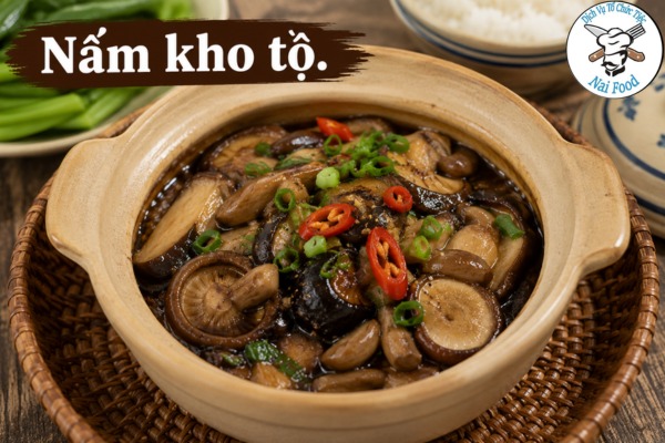 Nấm kho tộ.