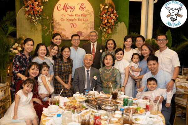 Giới thiệu về dịch vụ đặt tiệc mừng thọ tại Naifood