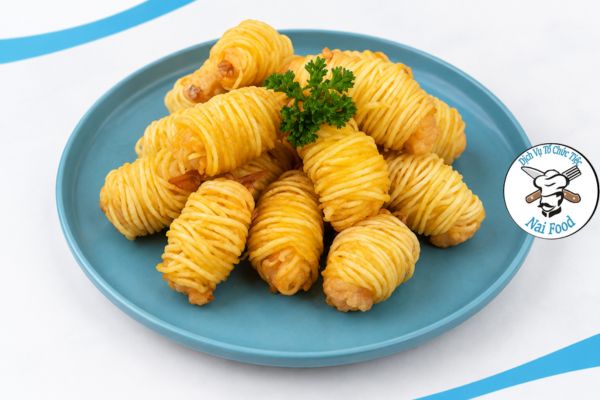 Tôm cuộn khoai tây chiên.