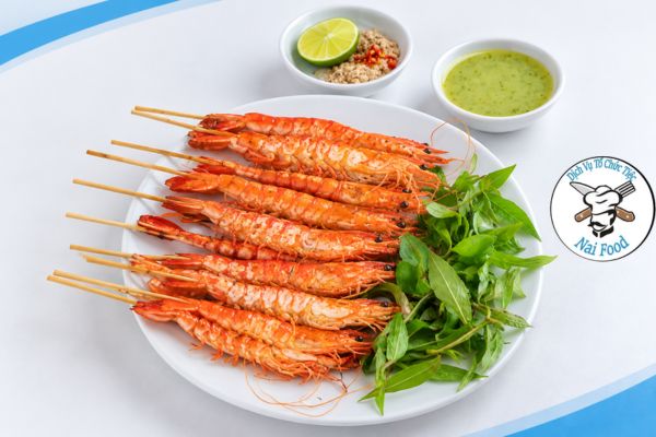 Tôm nướng mọi.